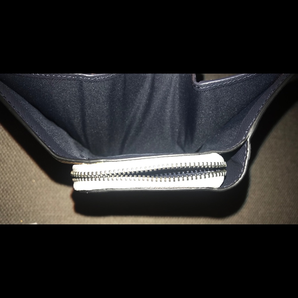 Coach Wallet - Picture 7 of 7